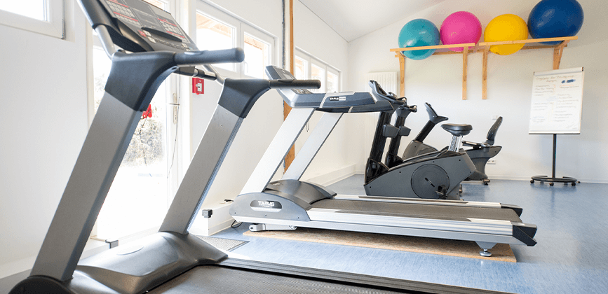 Laufbaender und Fahrraeder in der Klinik am Kronsberg