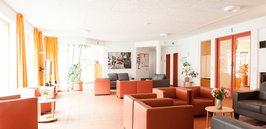 Gemeinschaftsraum in der Fachklinik Suedergllersen